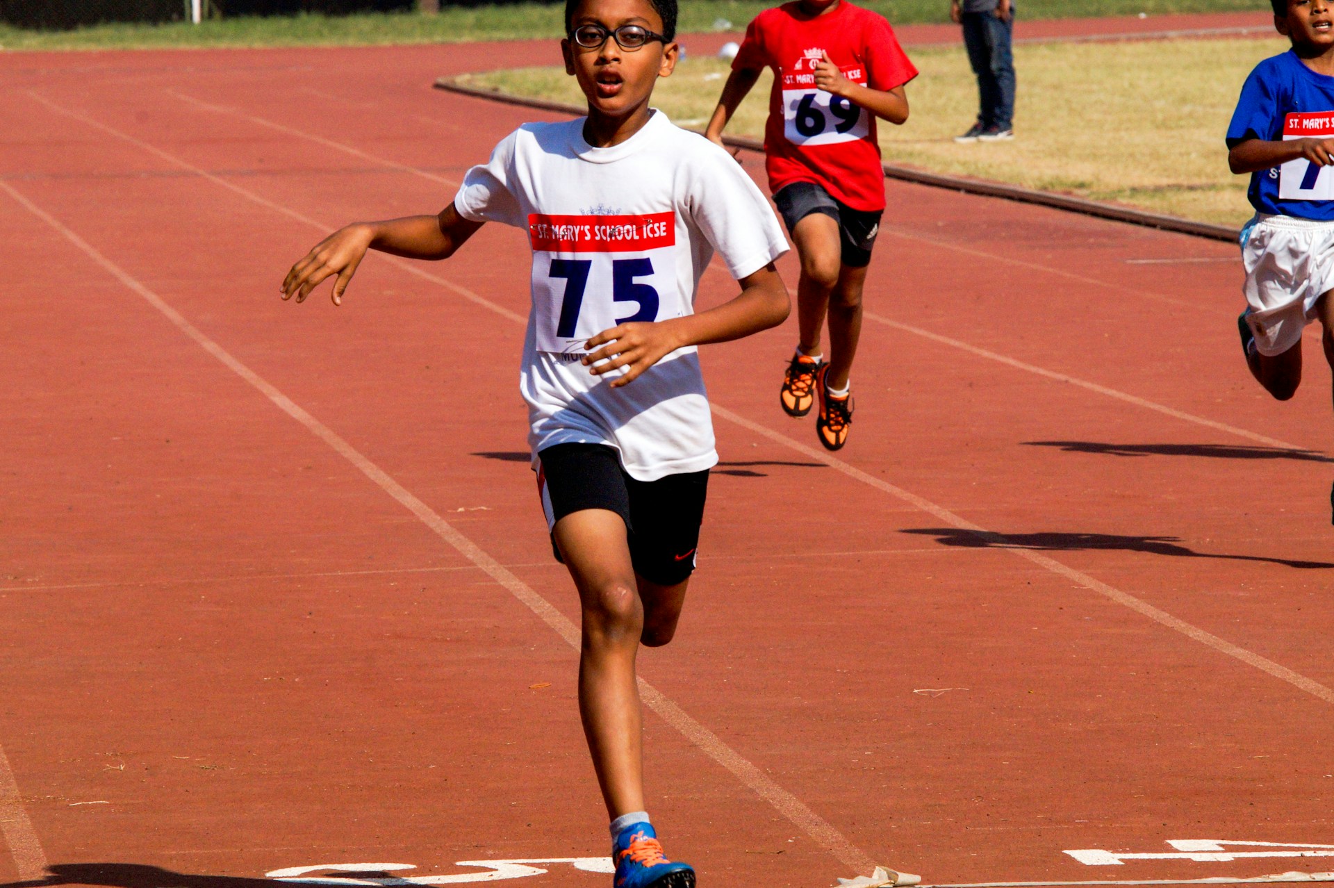 Track Shoes for Wide Feet